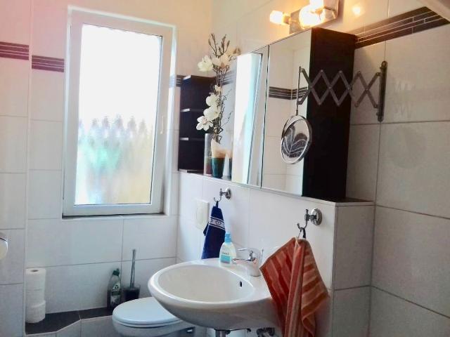 Neat apartment in Steglitz, Berlin Amsterdam Apartments for Rent