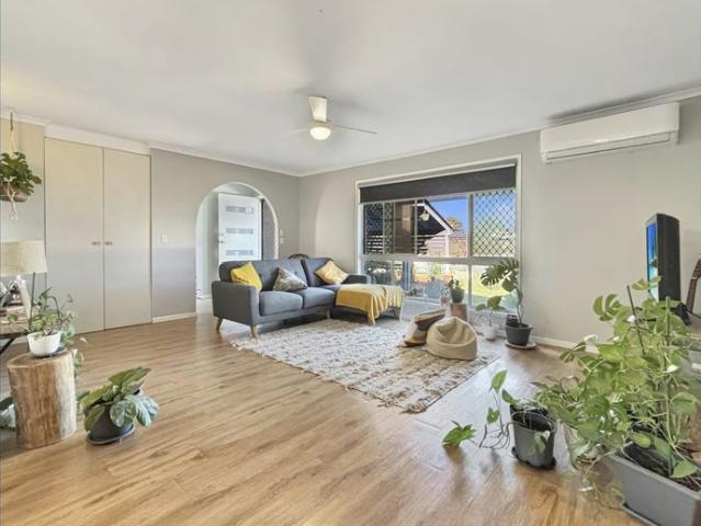 Neat as a Pin in Banksia Beach – 3 Bedroom Home with Shed & Space to Spread Out