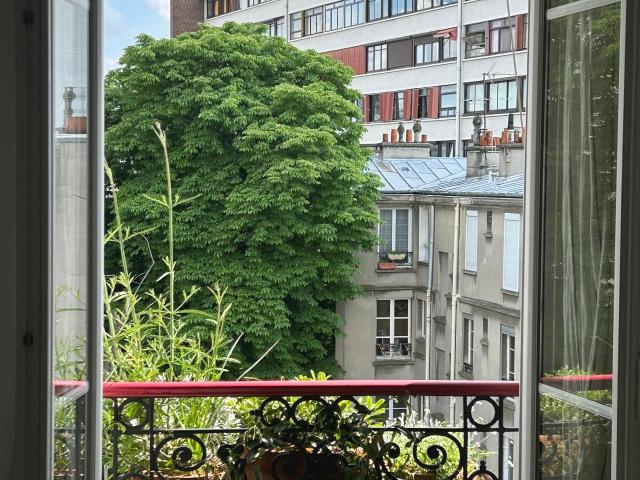Neat & beautiful studio conveniently located, Paris Amsterdam Apartments for Rent