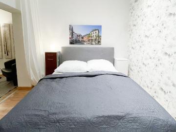 Neat, charming studio, Aachen, Aachen Amsterdam Apartments for Rent