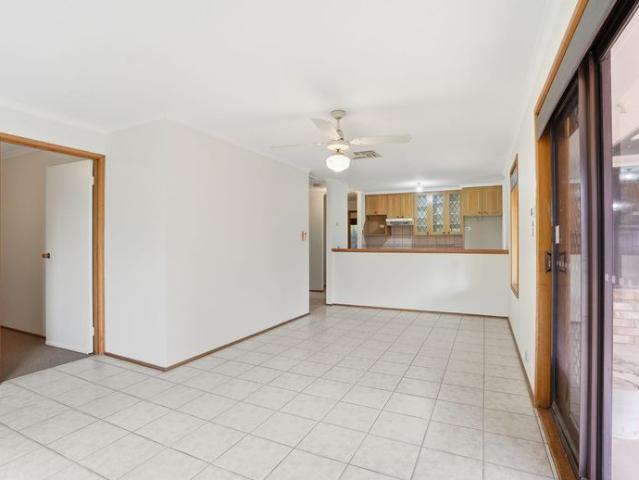Neat & Comfortable Family Home in a Quiet Location