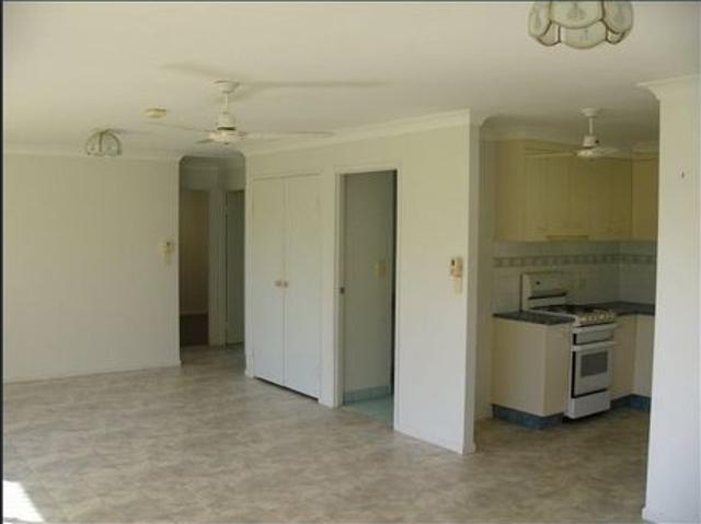 Neat & Comfortable Home in Peaceful Rural Setting