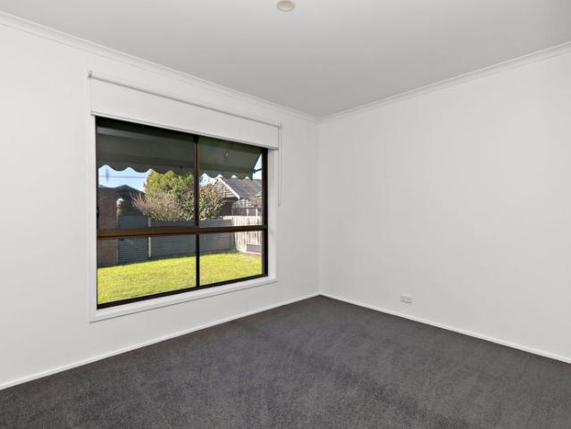 Neat & Comfortable Living in the Heart of Whittlesea