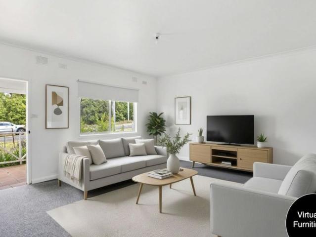 Neat & Comfortable Two Bedroom Cottage on a Spacious 700m² Block