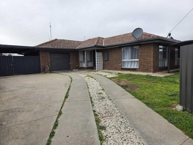 Neat & Convenient Family Home