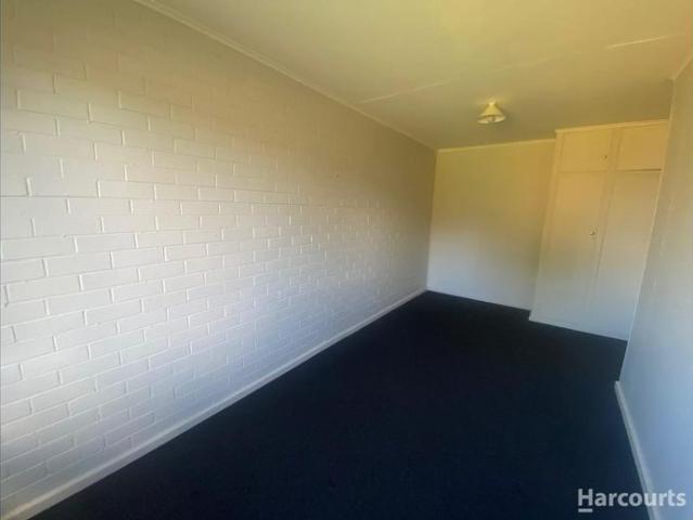 Neat & Convenient One Bedroom Unit
