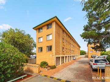 Neat & Convenient Living Close to Town