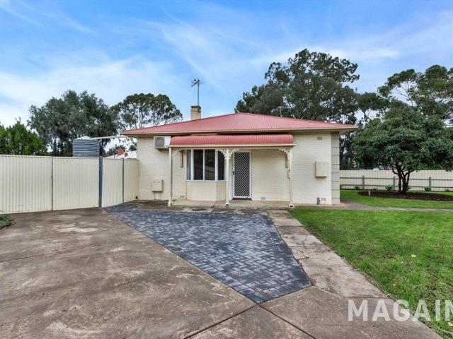 Neat, Convenient & Well Presented Home
