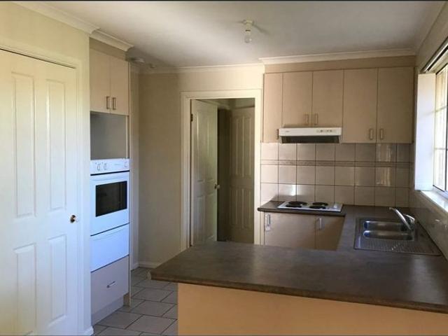 Neat & Convenient Three Bedroom Unit – $450 Per Week