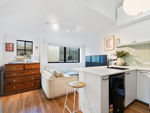 Neat & Cosy Apartment in New Farm!