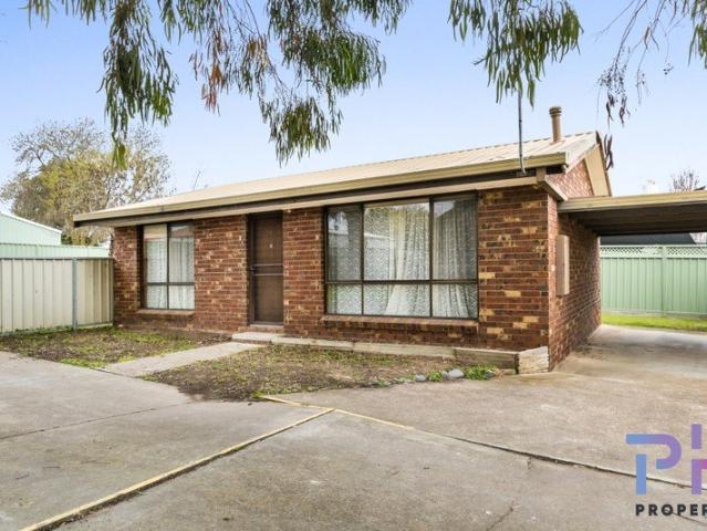 NEAT & COSY UNIT IN CENTRAL EAGLEHAWK