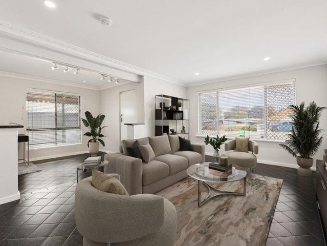 Neat, Easy Care Living in a Convenient Spearwood Location
