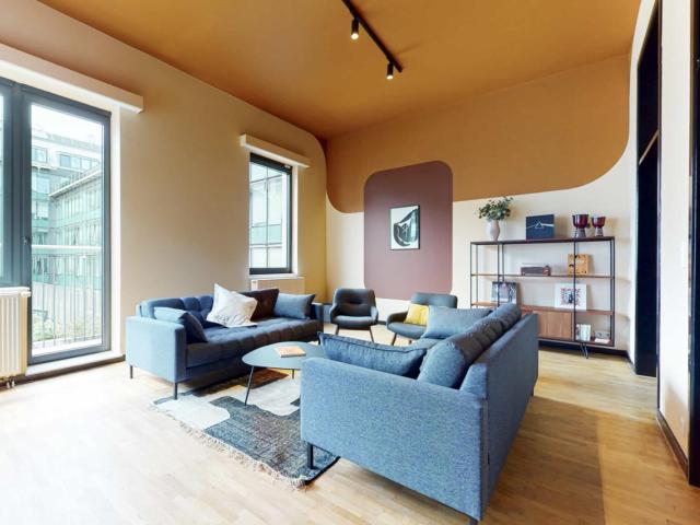 Neat ensuite single bedroom near Maelbeek metro