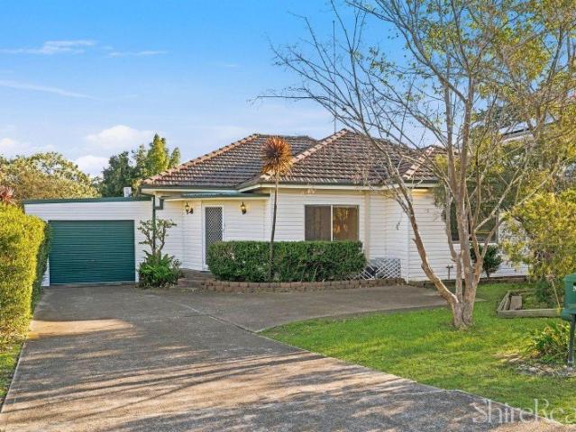 Neat family home with large backyard