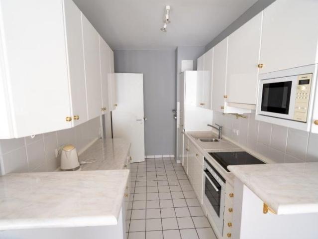 Neat home in quiet street, Frankfurt Amsterdam Apartments for Rent