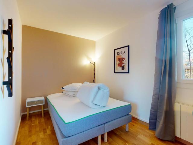 Neat little double bedroom in Jas de Bouffan