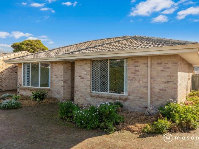 Neat Lock and Leave in the Heart of Middleton Beach