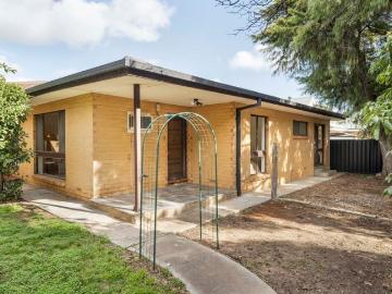 Neat, Low Maintenance Living in a Blue Chip Location