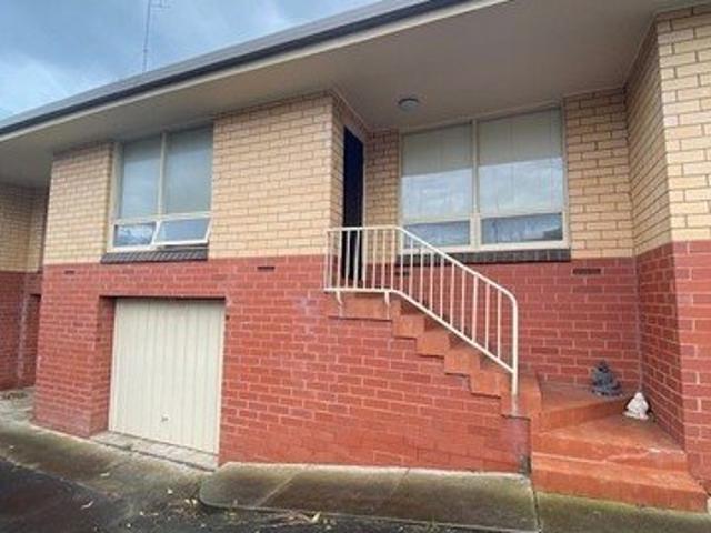 Neat, Low Maintenance Living in a Convenient Mount Gambier Location