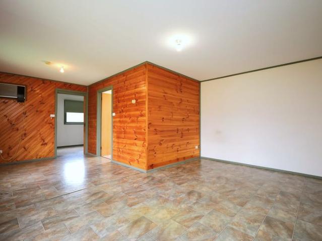 Neat & low maintenance living in a convenient location