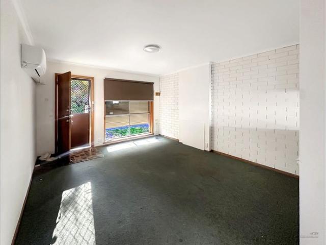 Neat & Low Maintenance One Bedroom Unit