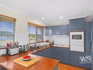 NEAT, LOW MAINTENANCE & PERFECTLY POSITIONED