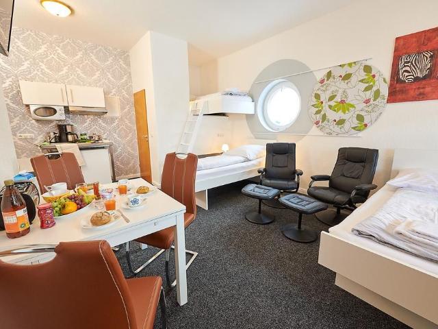 Neat, perfect flat in Walle, Bremen Amsterdam Apartments for Rent