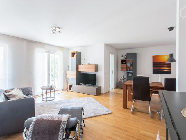 Neat & perfect home in Munich, Munchen Amsterdam Apartments for Rent
