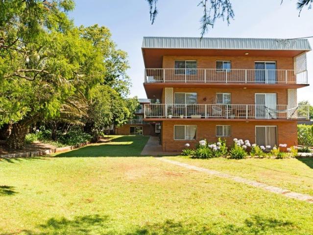 Neat & Presentable 3 Bedroom Unit in Leafy East Toowoomba