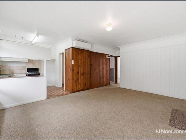 Neat, Private & Conveniently Positioned