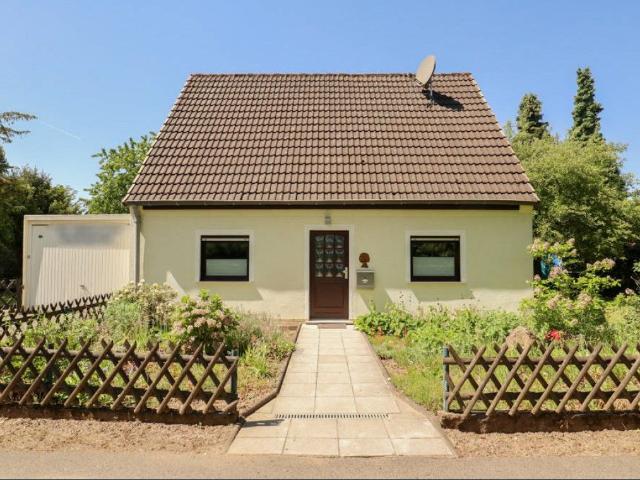 Neat & quiet home great view!, Grevenbroich Amsterdam Apartments for Rent
