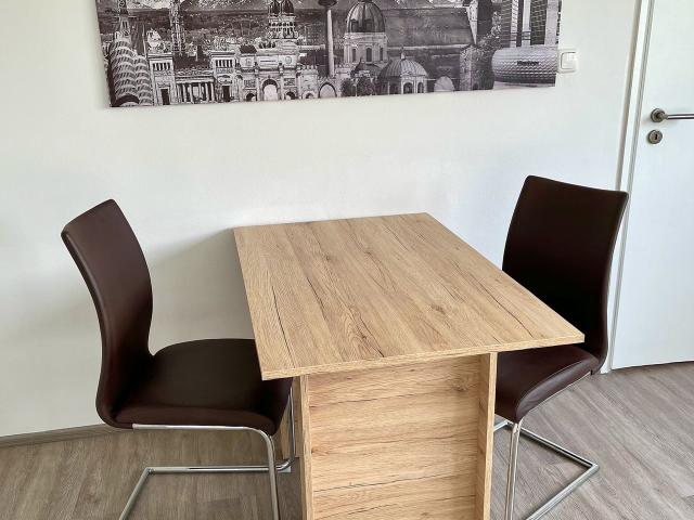 Neat, quiet suite in München Milbertshofen, Munchen Amsterdam Apartments for Rent