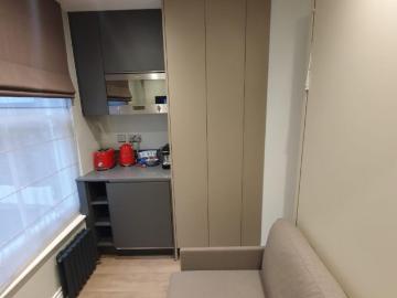 Neat studio close to Regent's University London Has an Apartment