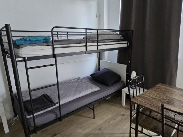 Neat studio in popular area, Krefeld Amsterdam Apartments for Rent