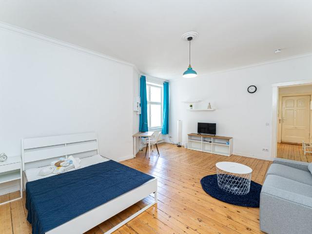 Neat studio in Prenzlauer Berg, Berlin Amsterdam Apartments for Rent