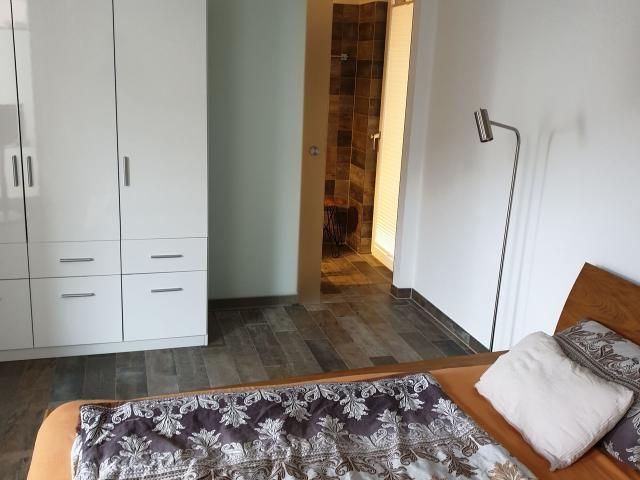 Neat studio on the riverside, Leipzig Amsterdam Apartments for Rent