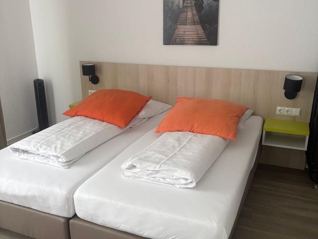 Neat suite in the heart of town, Bremen, Bremen Amsterdam Apartments for Rent
