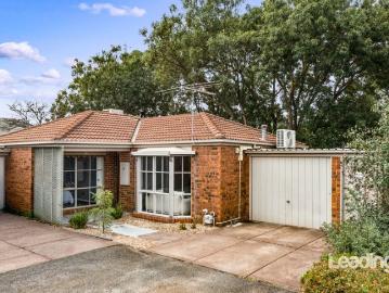 Sunbury, Macedon Ranges, Victoria - Garden