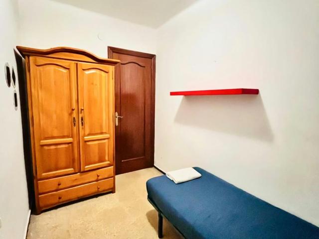 Neat single bedroom near Barcelona Arc de Triomf metro