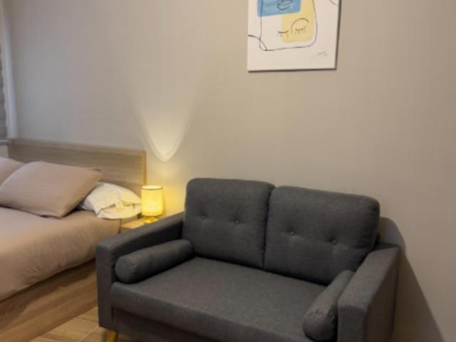 Neat single bedroom in the centre of Alicante
