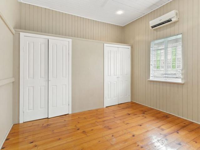 Neat, spacious and ready to move in