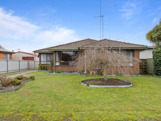 Neat, Spacious & Ideally Located in Wendouree