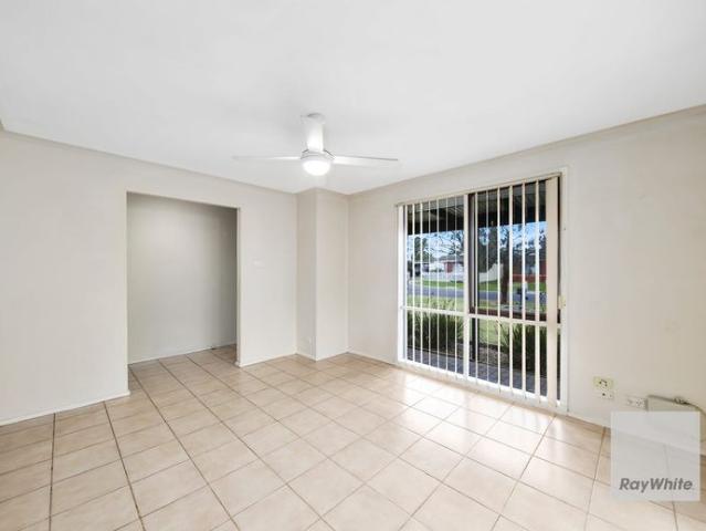 Neat, Spacious & Perfectly Located Family Home!