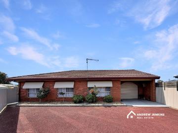 Neat, Spacious & Ready to Enjoy in Prime Cobram Location