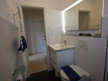 Neat, spacious studio
