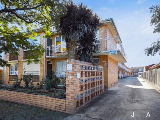 Neat Two Bedder, Great Location
