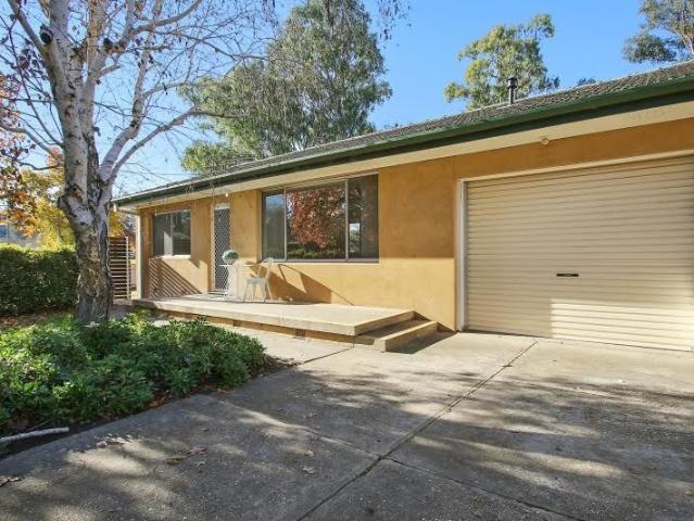 Neat Two Bedroom Apartment in a Convenient Central Location