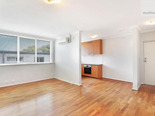 Neat two bedroom apartment in a fantastic location