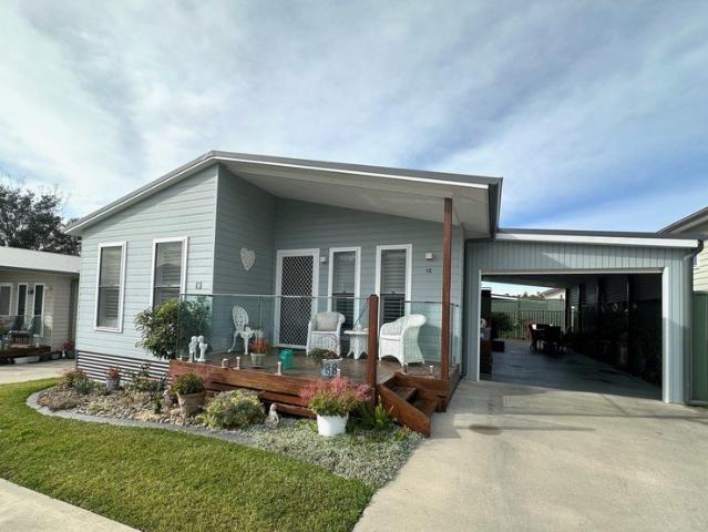 Neat two bedroom, two bathroom home in quiet area, next to one of the prettiest Golfcourses on the South Coast