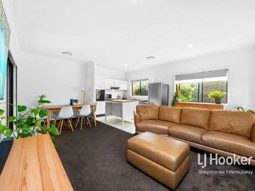 NEAT TWO BEDROOM VILLA!